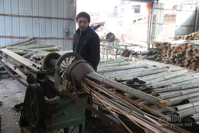 废竹变宝制品俏销顶住大水冲刷后的竹材加工很火